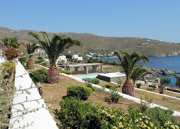 Ξενοδοχείο με διαμερίσματα εν πλώ 4*