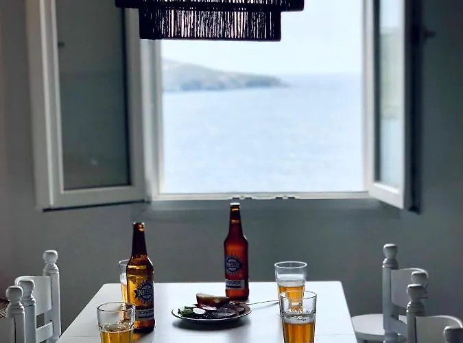 εν πλώ Ξενοδοχείο με διαμερίσματα